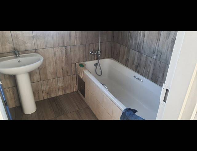 3 BEDROOM HOUSE FOR SALE IN SALFIN